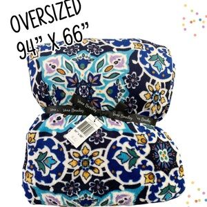 🌸Vera Bradley Throw 94”X66”